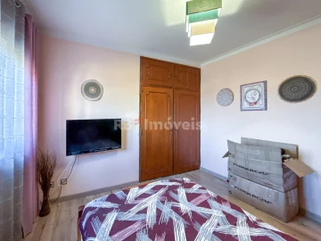 Moradia T5 para Venda em Meia Via