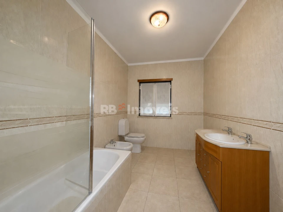 Moradia T5 para Venda em Golegã Foto 13