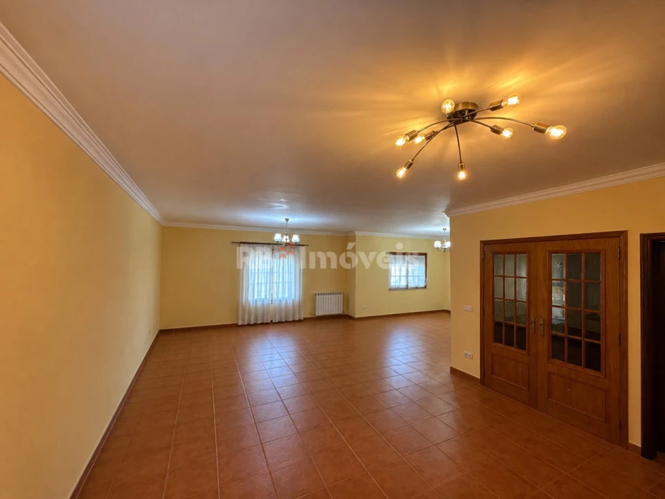 Moradia T5 para Venda em Golegã Foto 1