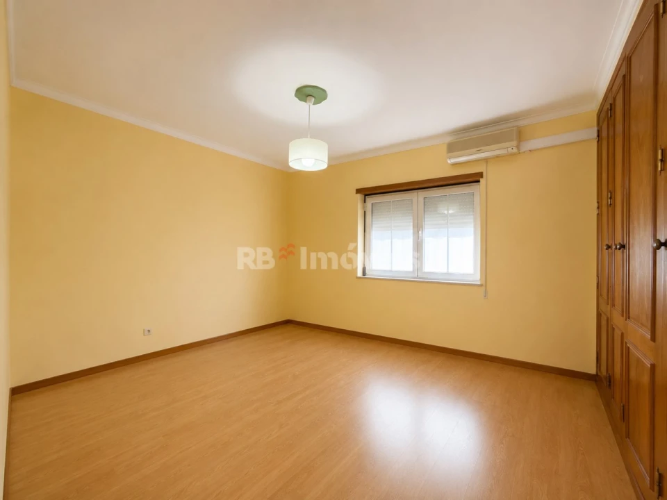 Moradia T5 para Venda em Golegã Foto 34