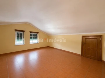Moradia T5 para Venda em Golegã
