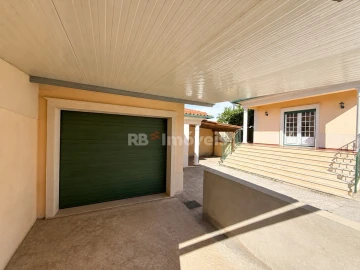 Moradia T5 para Venda em Golegã