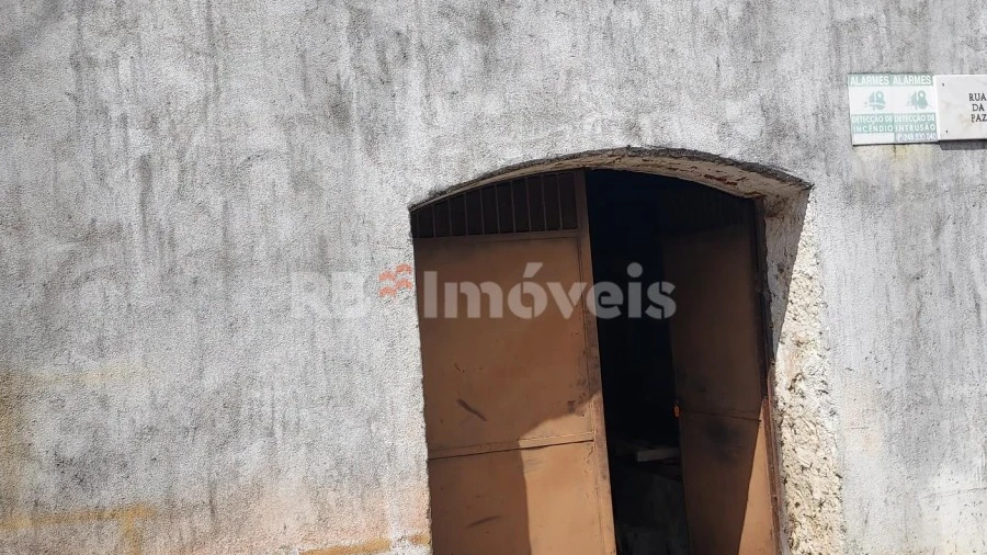 Armazém para Venda em Olaia e Paço