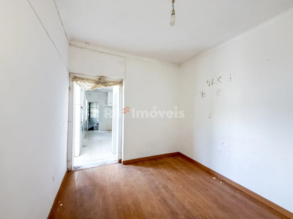 Prédio para Venda em Torres Novas (Santa Maria, Salvador e Santiago) Foto 12