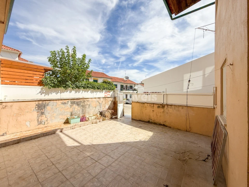 Prédio para Venda em Torres Novas (Santa Maria, Salvador e Santiago) Foto 26