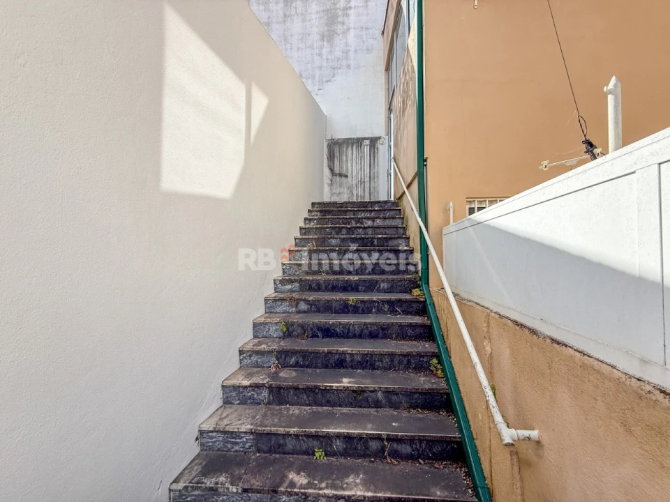 Prédio para Venda em Torres Novas (Santa Maria, Salvador e Santiago) Foto 28