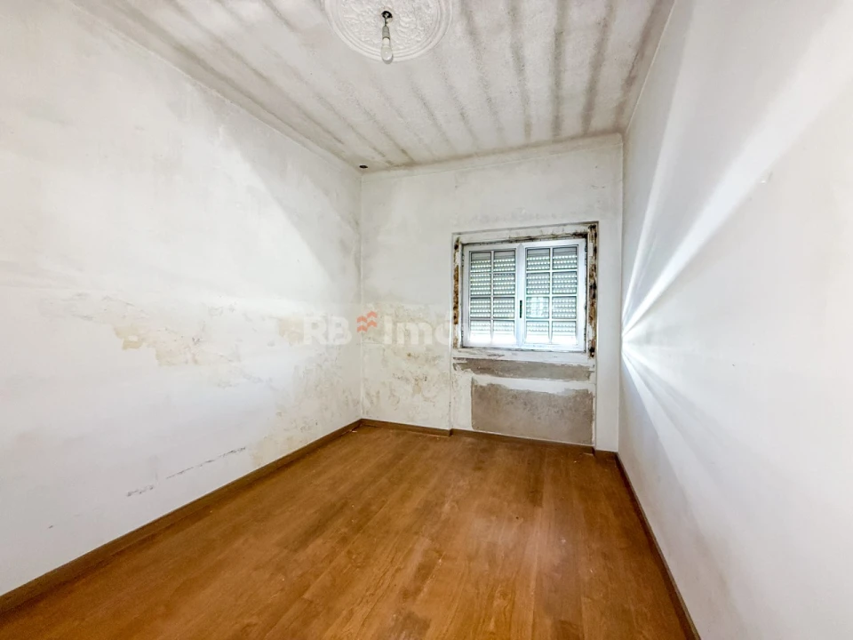 Prédio para Venda em Torres Novas (Santa Maria, Salvador e Santiago) Foto 32