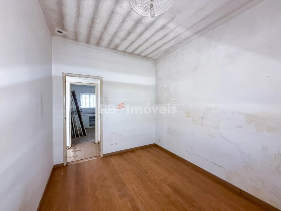 Prédio para Venda em Torres Novas (Santa Maria, Salvador e Santiago) Foto 34