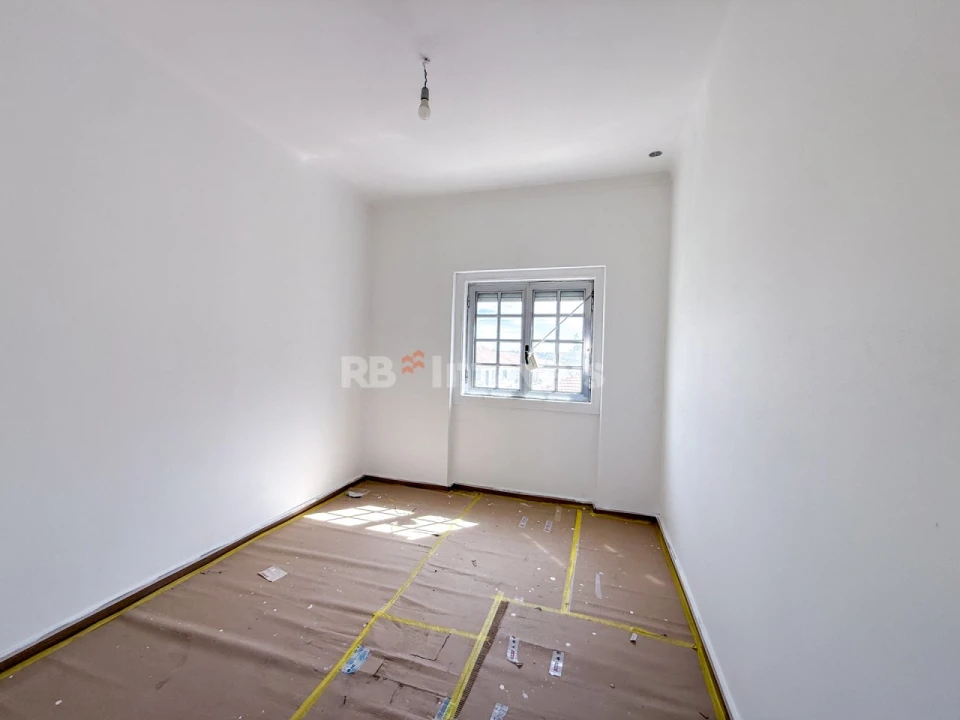 Prédio para Venda em Torres Novas (Santa Maria, Salvador e Santiago) Foto 42