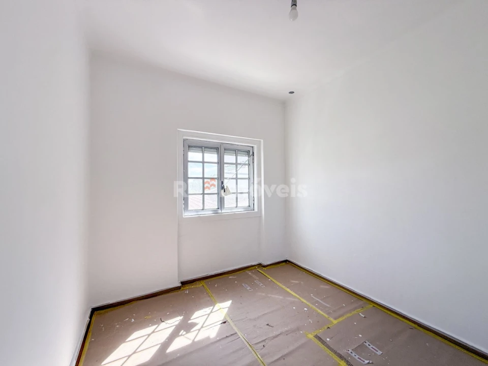 Prédio para Venda em Torres Novas (Santa Maria, Salvador e Santiago) Foto 43