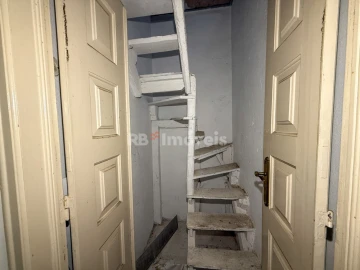 Prédio para Venda em Torres Novas (Santa Maria, Salvador e Santiago)