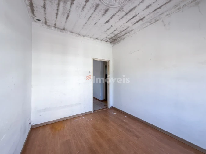 Prédio para Venda em Torres Novas (Santa Maria, Salvador e Santiago) Foto 37