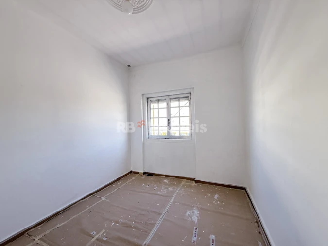 Prédio para Venda em Torres Novas (Santa Maria, Salvador e Santiago) Foto 47