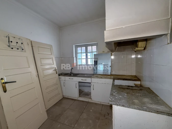 Prédio para Venda em Torres Novas (Santa Maria, Salvador e Santiago) Foto 49