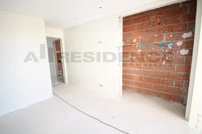 Apartamento T3 para Venda em Loule (São Sebastião)