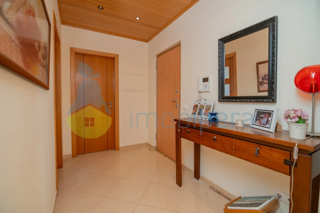 Apartamento T3 para Venda em Odiaxere Foto 8