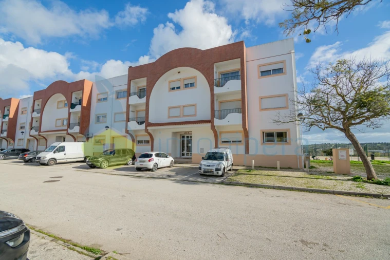 Apartamento T3 para Venda em Odiaxere Foto 3