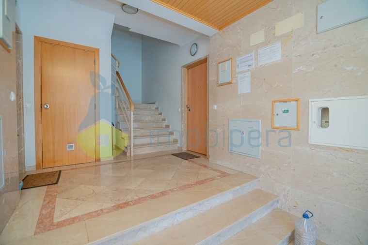 Apartamento T3 para Venda em Odiaxere Foto 6