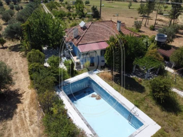 Moradia T6 para Venda em São João Baptista e Santa Maria dos Olivais