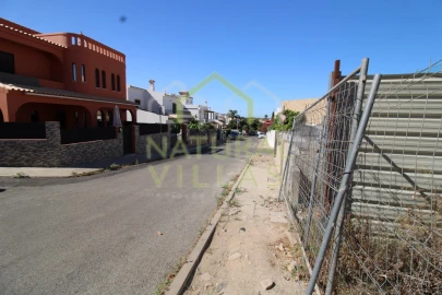 Terreno para Venda em Quelfes