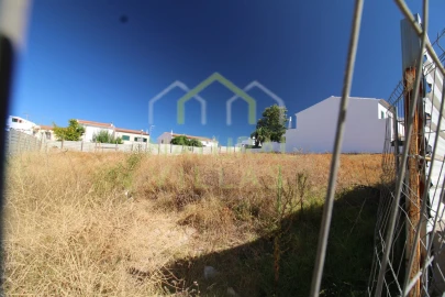 Terreno para Venda em Quelfes
