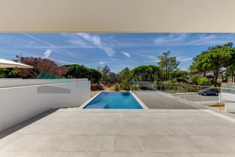 Moradia T4 para Venda em Almancil Foto 47