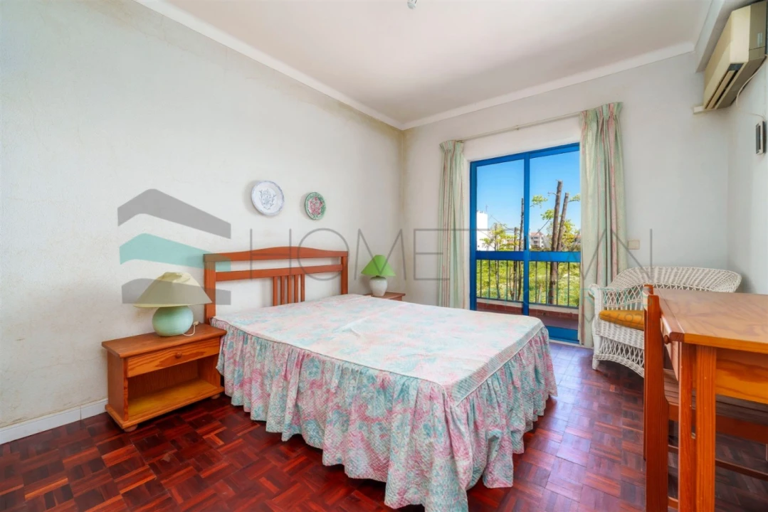 Apartamento T2 para Venda em Almancil Foto 15
