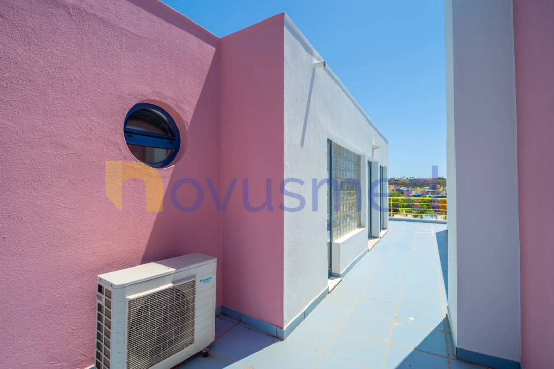Apartamento T2 para Venda em Albufeira e Olhos de Água Foto 35
