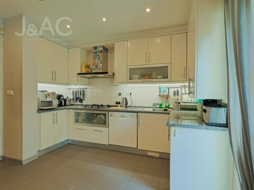 Apartamento T4 para Venda em Cascais e Estoril Foto 8
