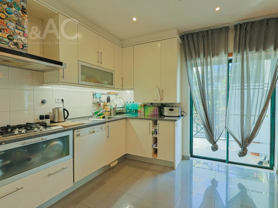 Apartamento T4 para Venda em Cascais e Estoril Foto 9