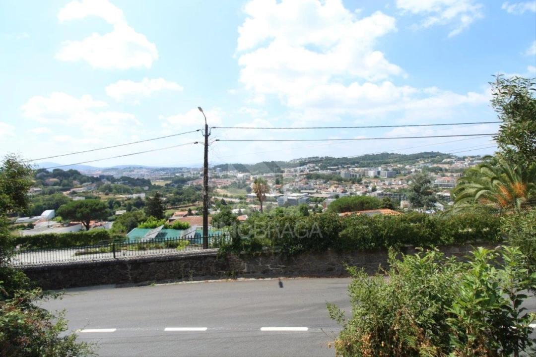 Terreno para Venda em Nogueiró e Tenões Foto 31
