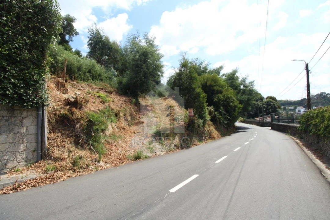 Terreno para Venda em Nogueiró e Tenões Foto 33