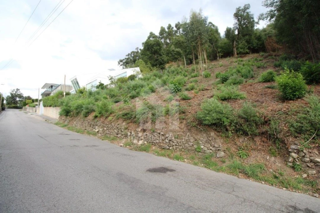Terreno para Venda em Nogueiró e Tenões Foto 37