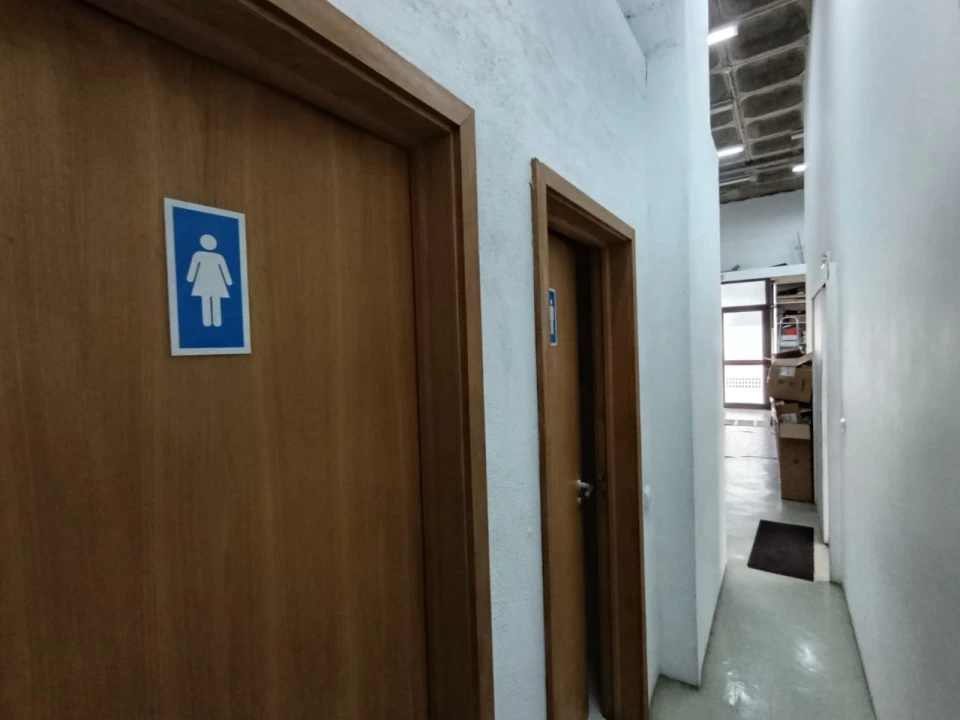 Loja para Venda em Cidade da Maia Foto 12
