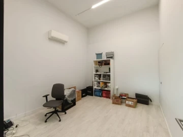 Loja para Venda em Cidade da Maia