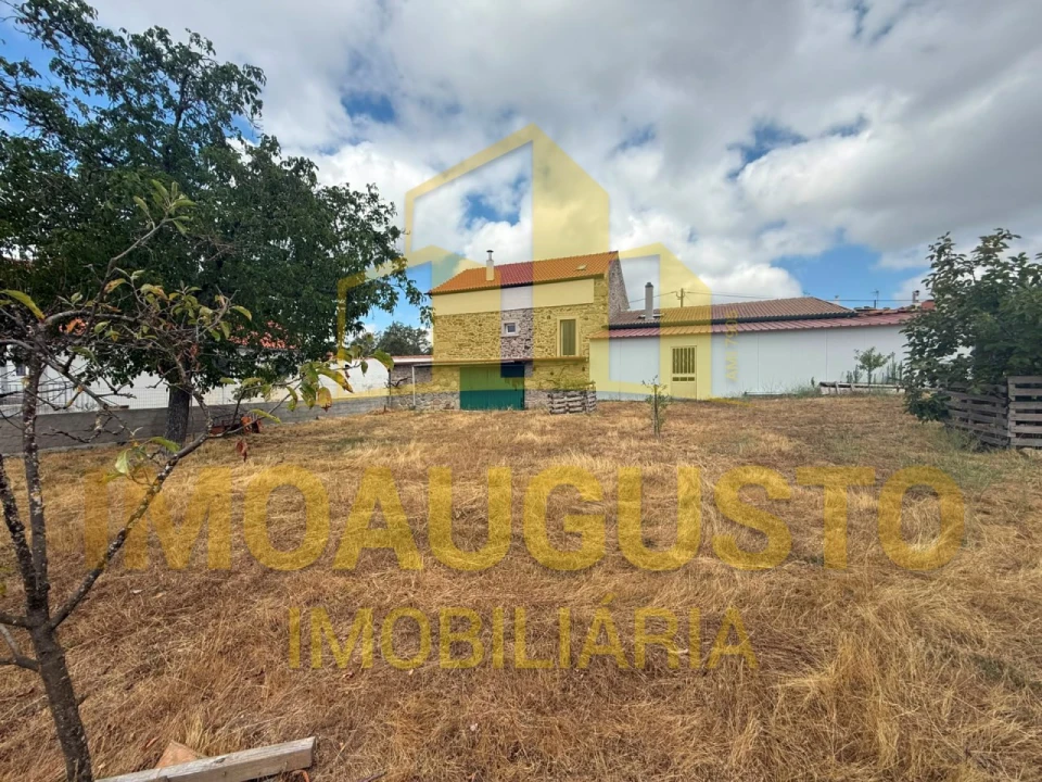 Moradia T3 para Venda em Aldeia do Bispo Foto 45