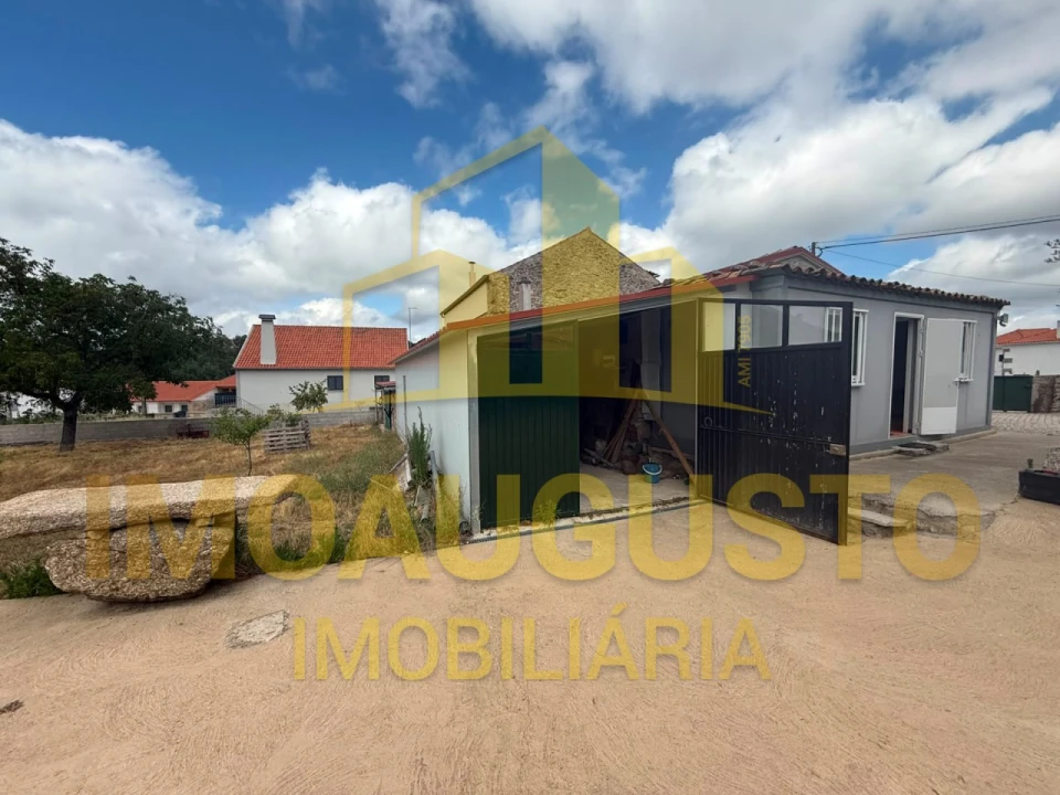 Moradia T3 para Venda em Aldeia do Bispo Foto 34