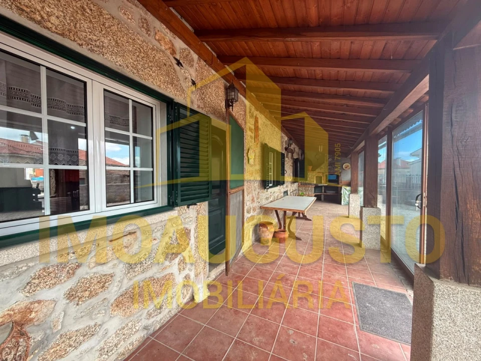 Moradia T3 para Venda em Aldeia do Bispo Foto 23