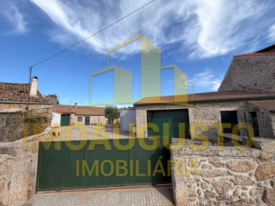 Moradia T3 para Venda em Aldeia do Bispo Foto 2