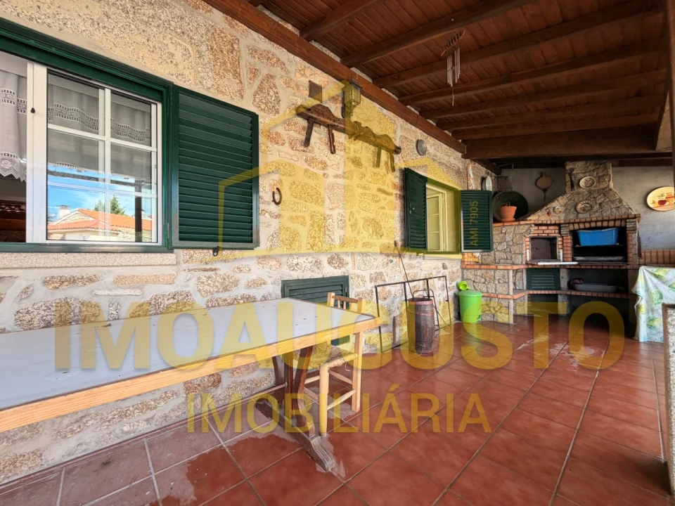 Moradia T3 para Venda em Aldeia do Bispo Foto 24