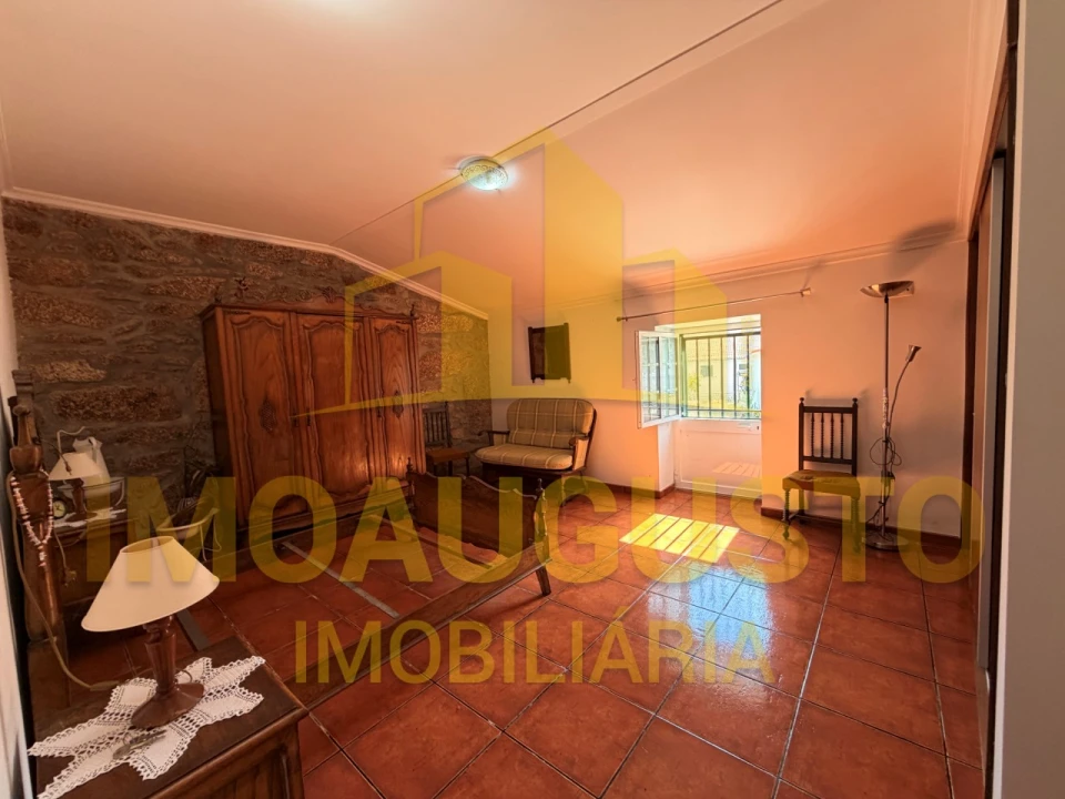 Moradia T3 para Venda em Aldeia do Bispo Foto 20