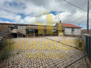 Moradia T3 para Venda em Aldeia do Bispo