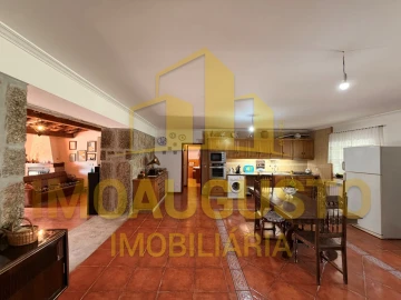 Moradia T3 para Venda em Aldeia do Bispo