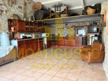 Moradia T3 para Venda em Aldeia do Bispo