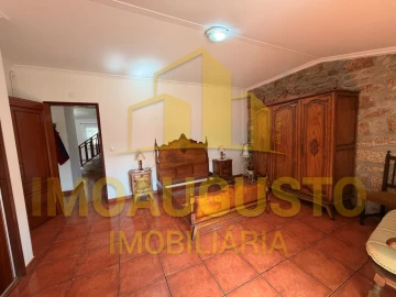 Moradia T3 para Venda em Aldeia do Bispo