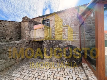 Moradia T3 para Venda em Aldeia do Bispo