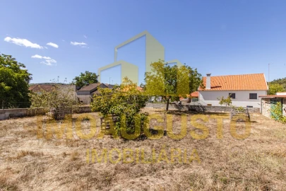 Moradia T3 para Venda em Aldeia do Bispo