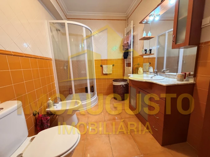 Moradia T3 para Venda em Aldeia do Bispo Foto 21