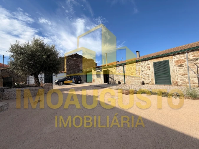 Moradia T3 para Venda em Aldeia do Bispo Foto 4