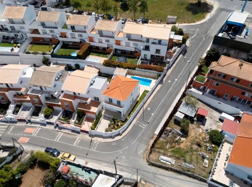 Terreno para Venda em Cascais e Estoril Foto 2